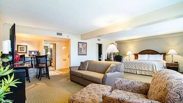 Laptop workspace, iron/ironing board, rollaway beds, free WiFi