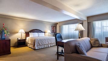 Laptop workspace, iron/ironing board, rollaway beds, free WiFi