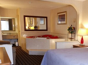 Deluxe-Zimmer, 1 King-Bett, Nichtraucher, Whirlpool | Verdunkelungsvorhänge, schallisolierte Zimmer, Bügeleisen/Bügelbrett