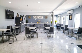 Desayuno continental incluido todos los días 