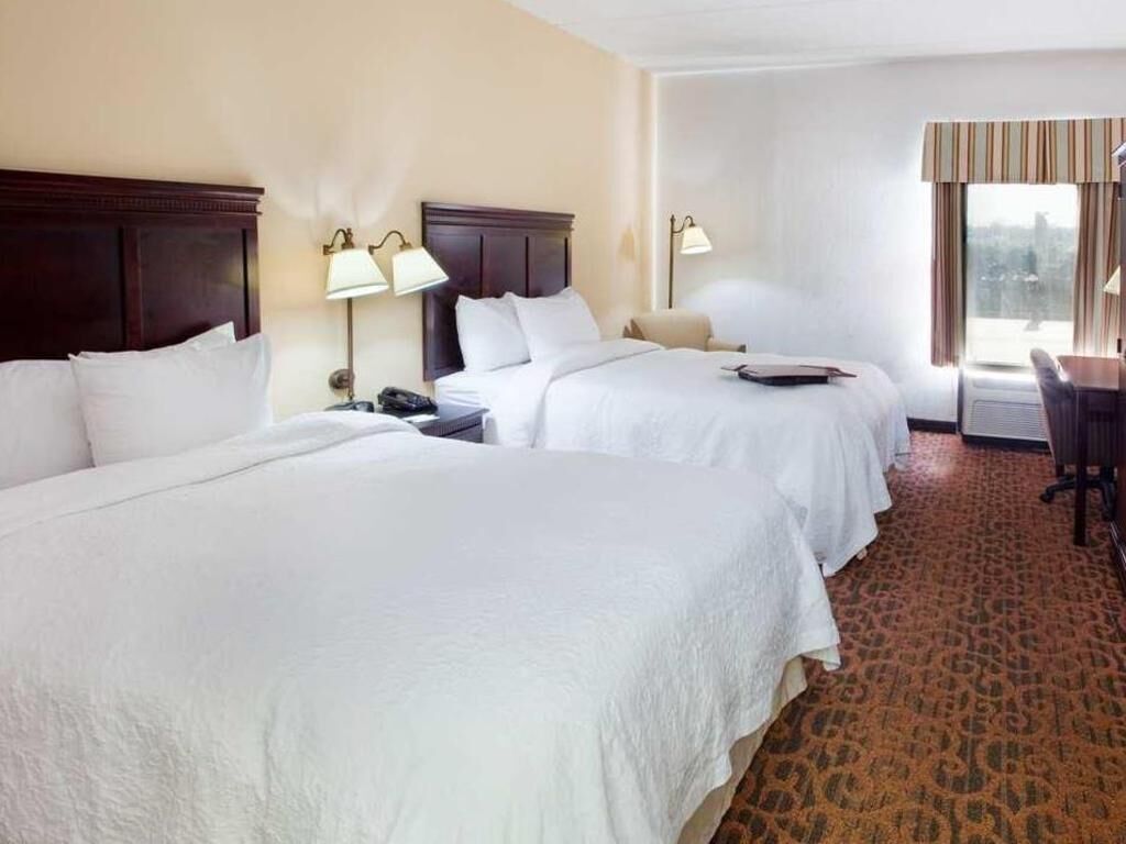 Premium bedding, pillowtop beds, in-room safe, desk