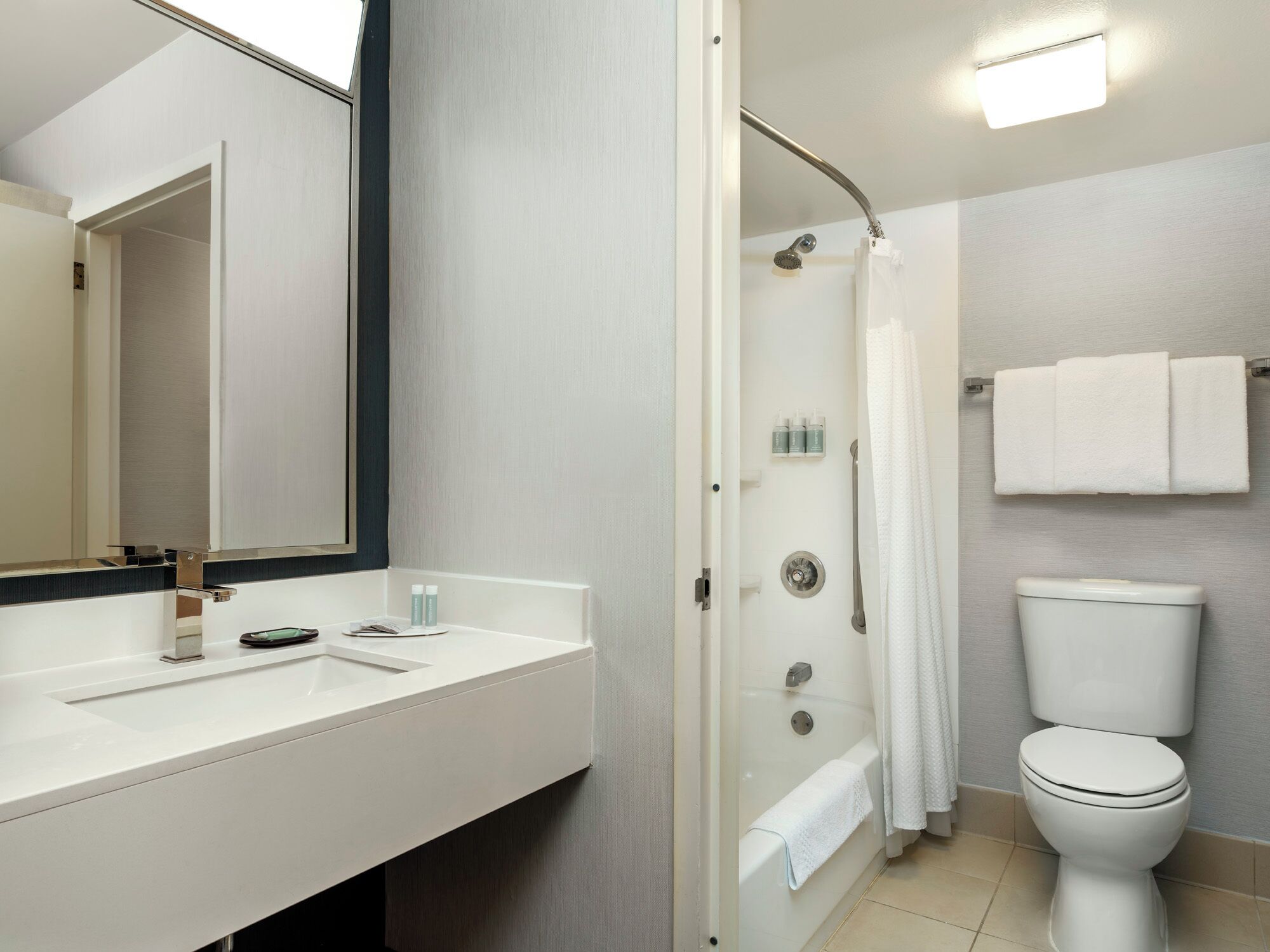 Photo - Courtyard Sacramento Airport Natomas