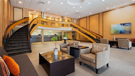 Lobby. Best Western North Bay Hotel & Conference Centre