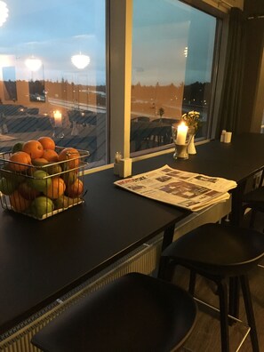 Free daily continental breakfast