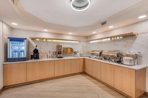 Free daily full breakfast 