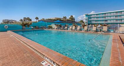 Comfort Inn & Suites Ormond Beach Oceanfront