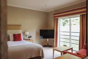 Chambre exécutive | 1 chambre, draps en coton égyptien, literie hypoallergénique, minibar