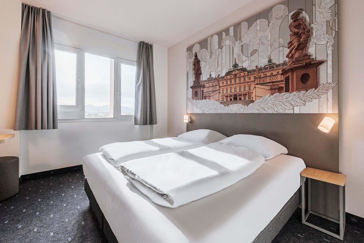 雙人房 (French bed) | 書桌、遮光布/窗簾、隔音、免費無線上網