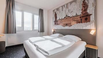 Double Room (French bed) | Desk, blackout drapes, soundproofing, free WiFi