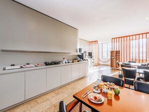 Desk, blackout curtains, soundproofing, free WiFi