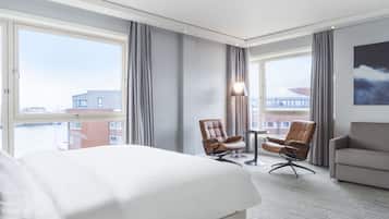 In-room safe, desk, laptop workspace, free WiFi