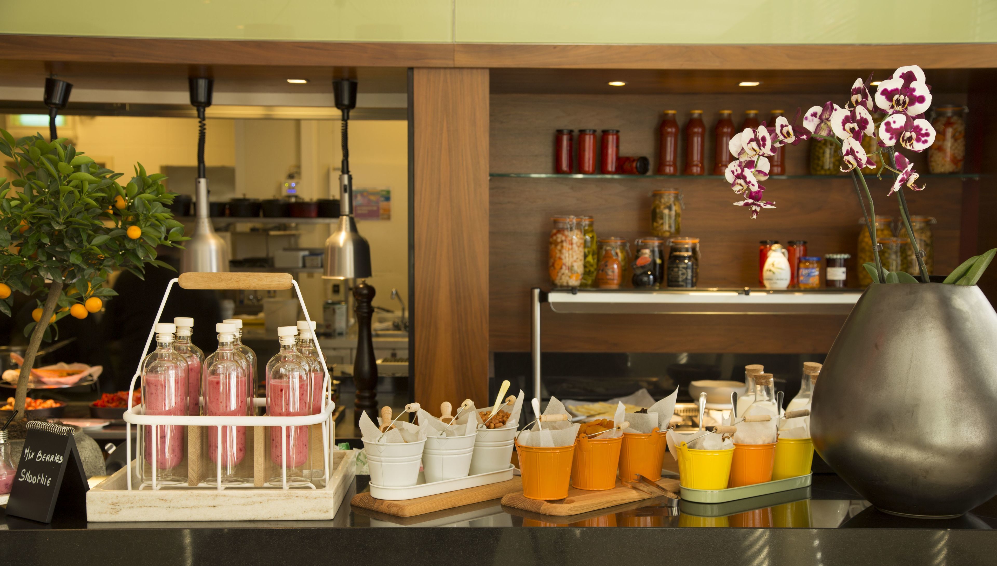 Dagelijks ontbijtbuffet (NOK 239 per persoon)