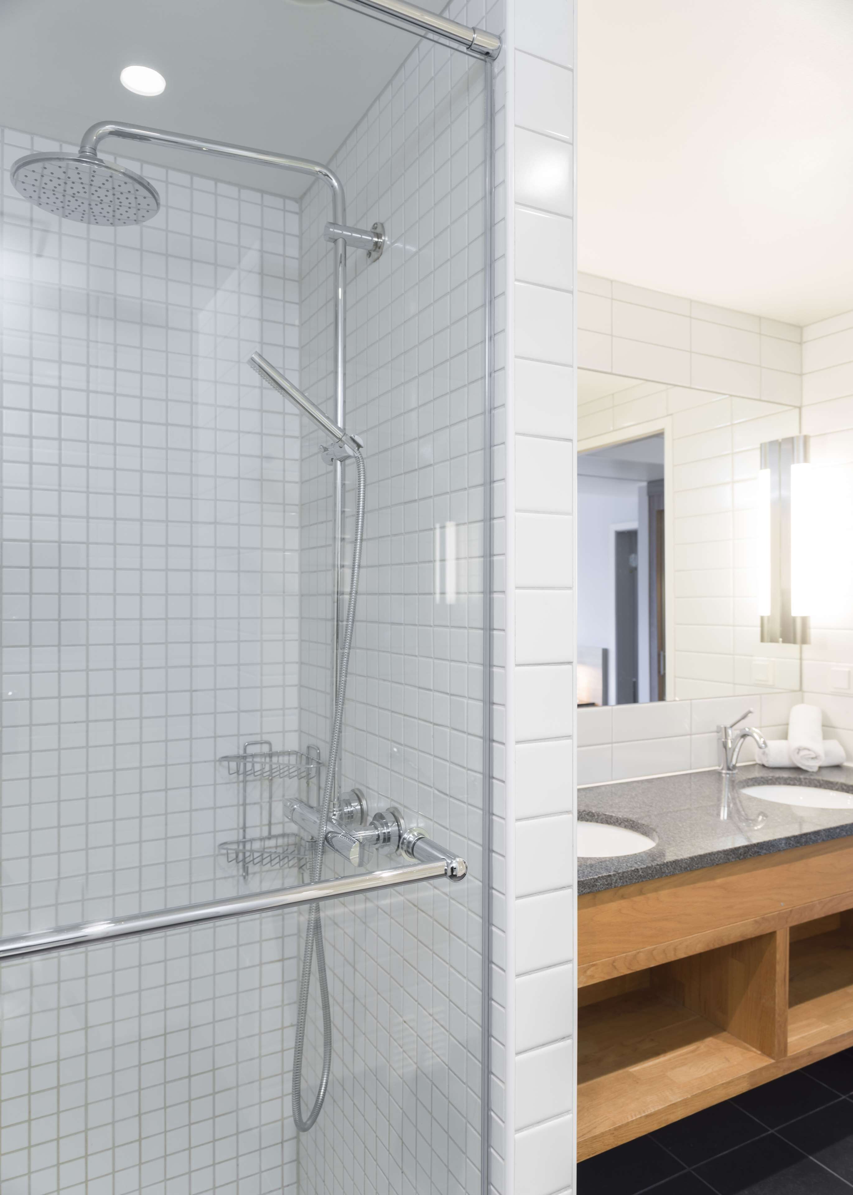 in-room safe, desk, laptop workspace, free wifi