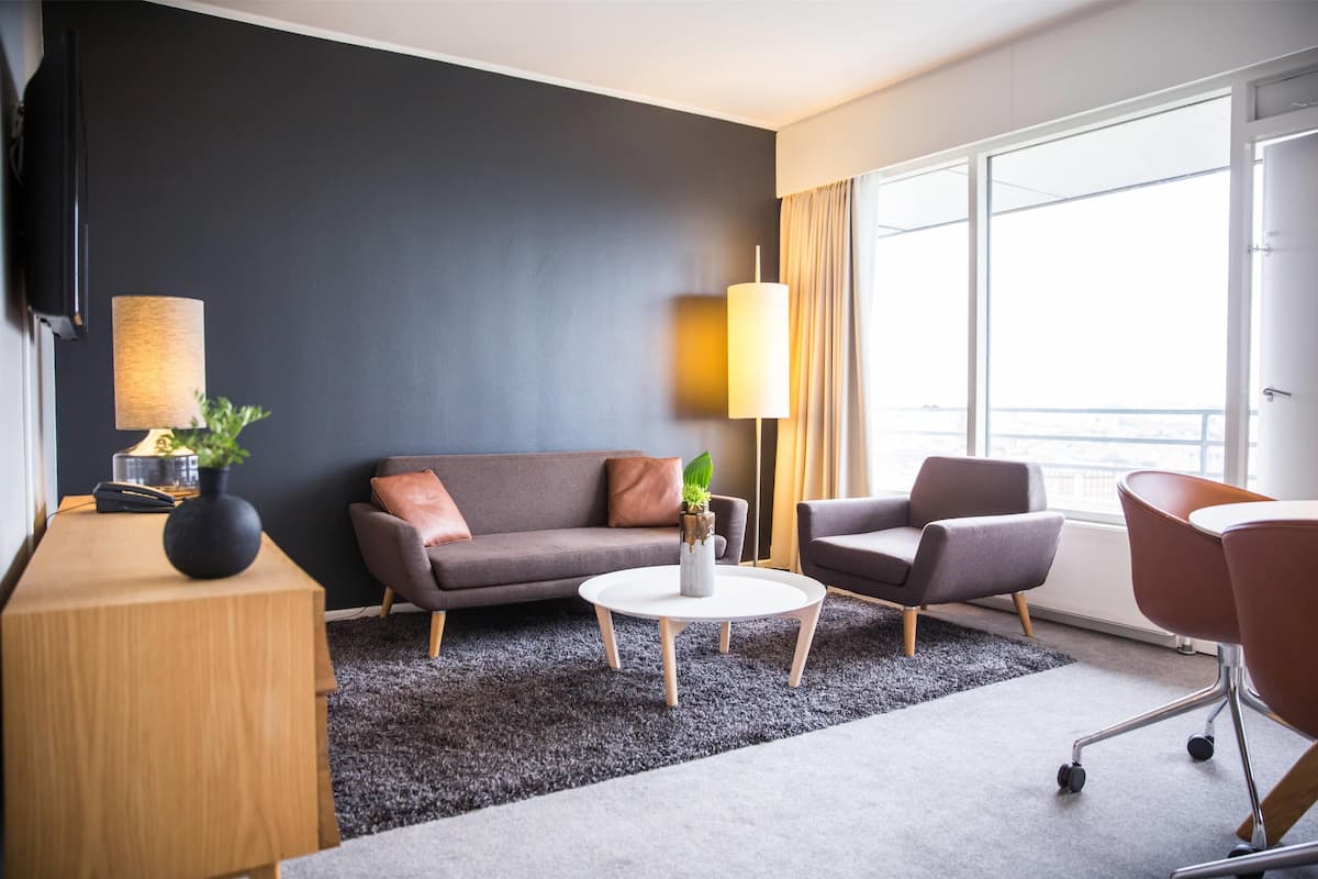 1 bedroom, premium bedding, in-room safe, individually decorated