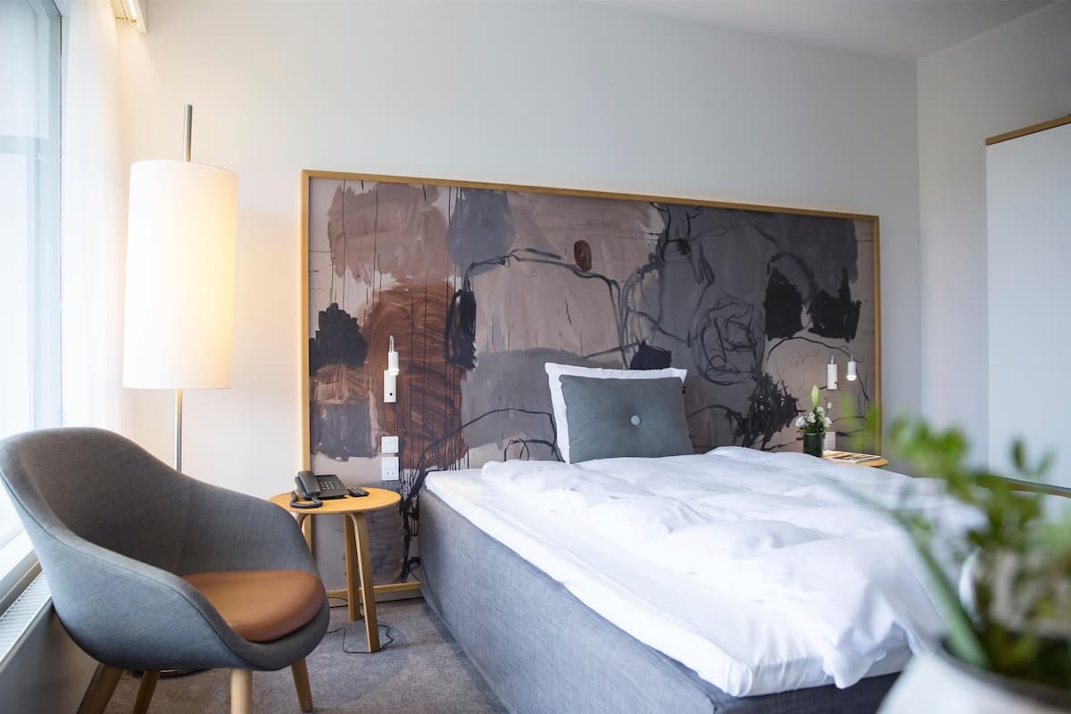 Standard Room, 1 Queen Bed (Small) | 1 bedroom, premium bedding, in-room safe, individually decorated