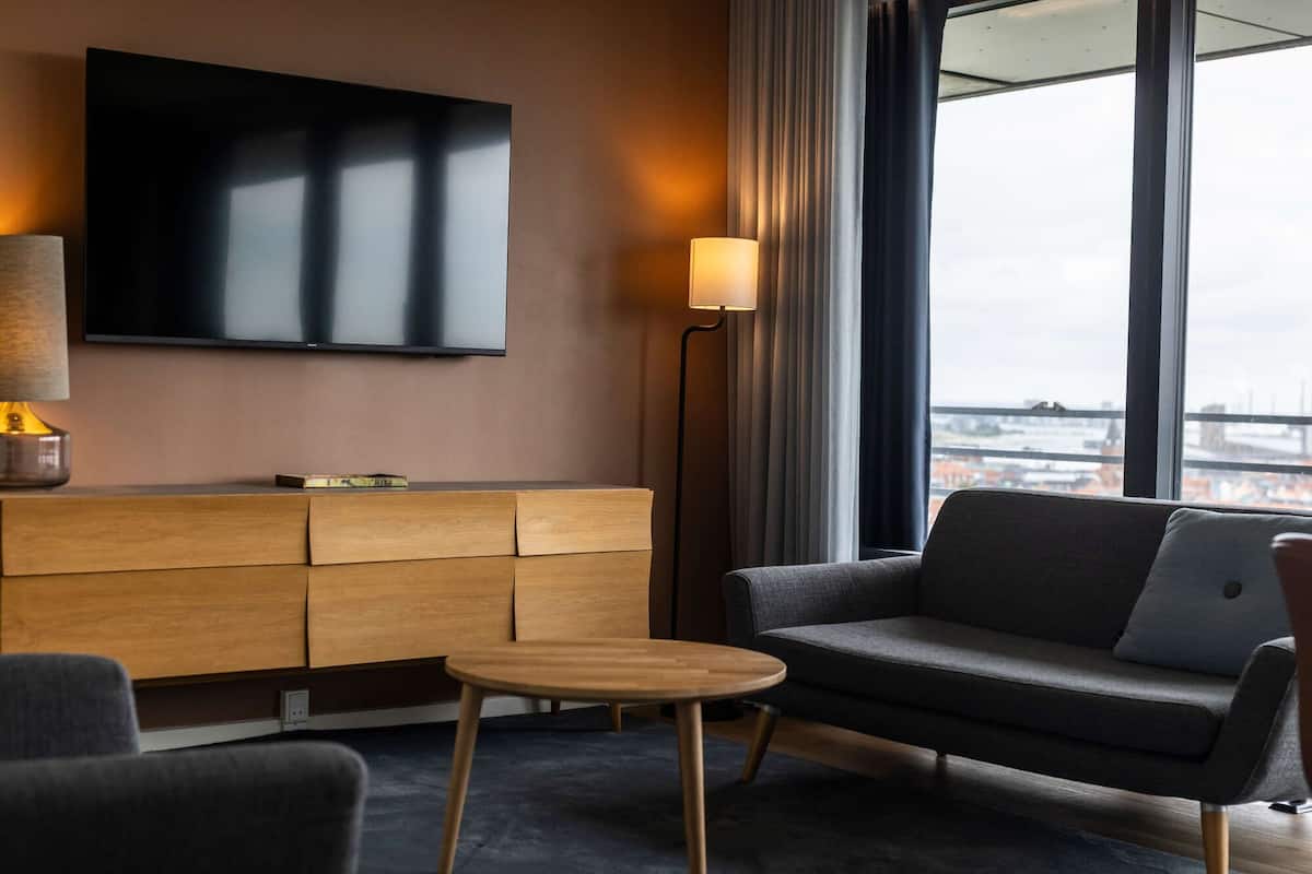 Suite, 2 Twin Beds | 1 bedroom, premium bedding, in-room safe, individually decorated
