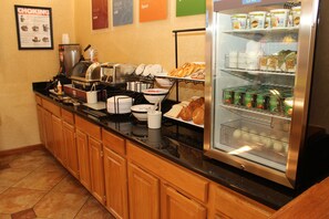 Food court - Quality Inn (Lockport)