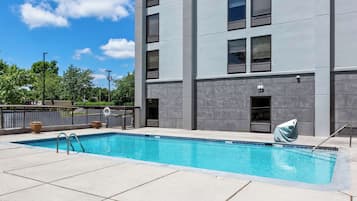 Outdoor pool, open 8:00 AM to 10:00 PM, pool umbrellas, sun loungers