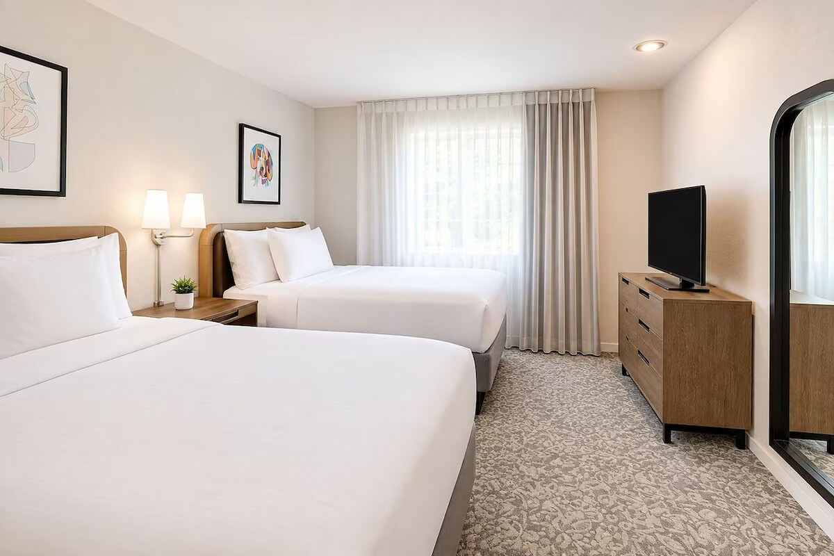 Literie de qualité supérieure, surmatelas, bureau