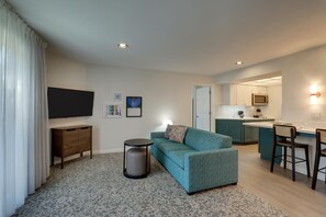Premium bedding, pillowtop beds, desk, laptop workspace