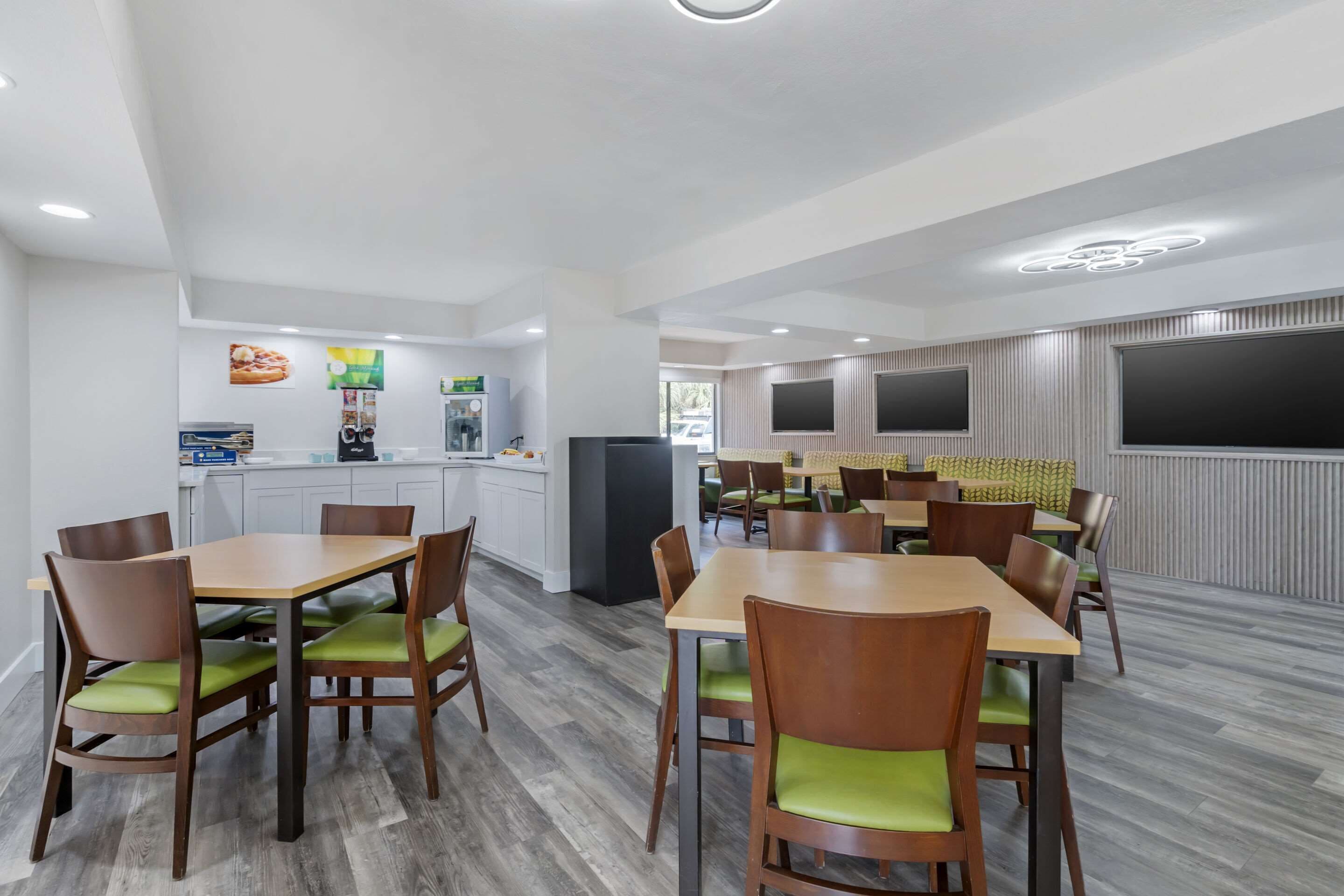 Photo - Quality Inn & Suites Orlando East - UCF Area