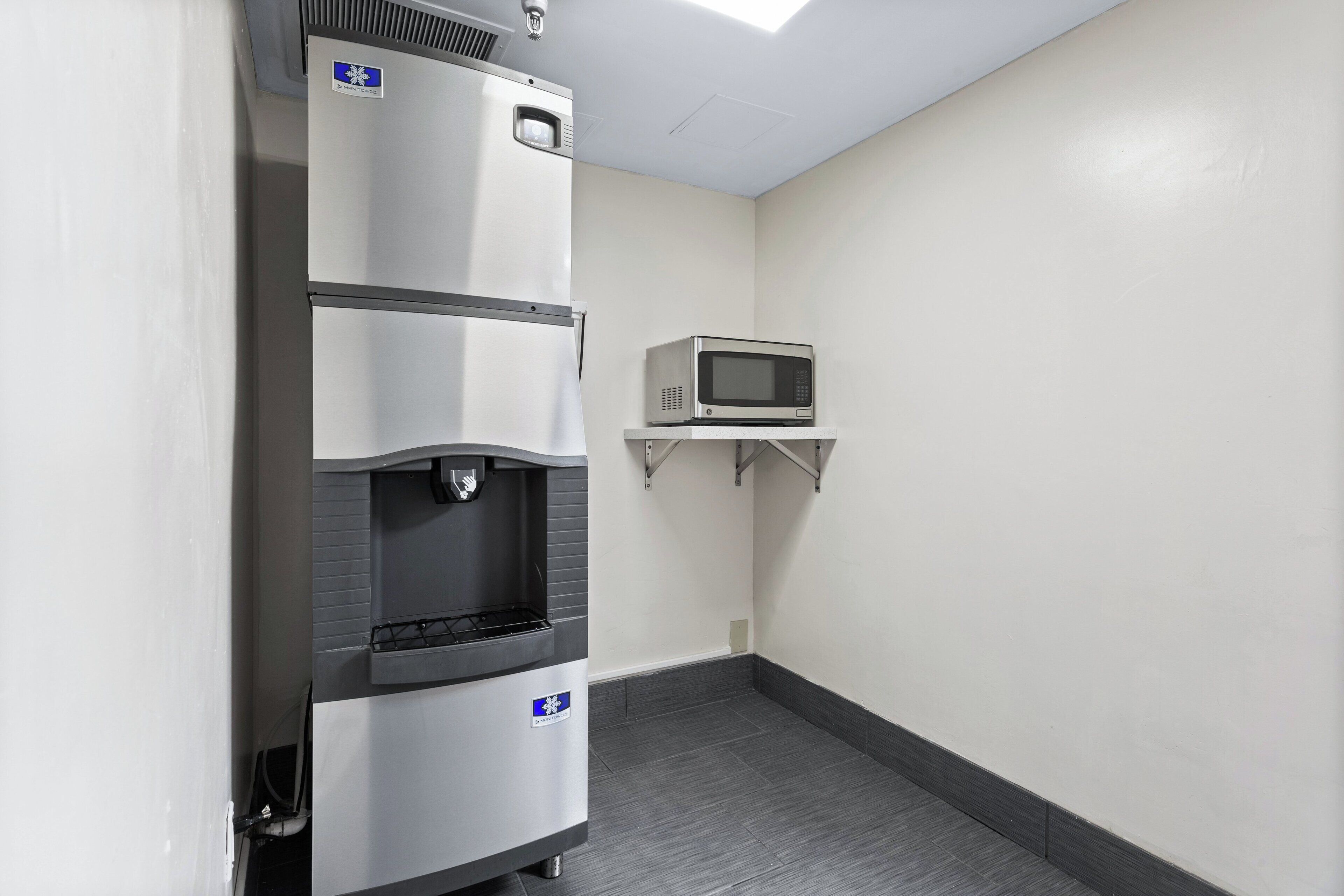 Photo - Holiday Inn Tampa Westshore - Airport Area by IHG