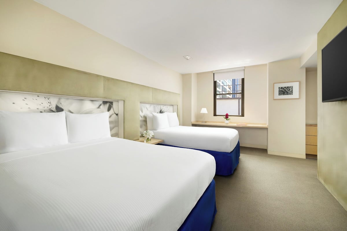 Roba de llit d'alta qualitat, caixa forta a l'habitació i escriptori