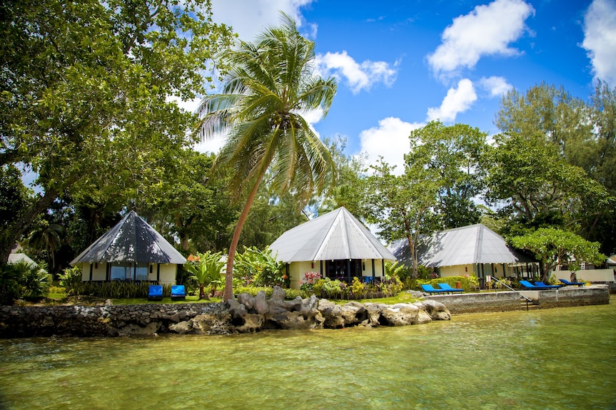 Warwick Le Lagon - Vanuatu Reviews, Deals & Photos 2026 - Expedia Warwick Le Lagon - Vanuatu Reviews, Deals & Photos 2026 - Expedia