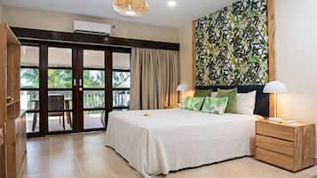 Lagoon Superior | Premium bedding, free minibar items, in-room safe