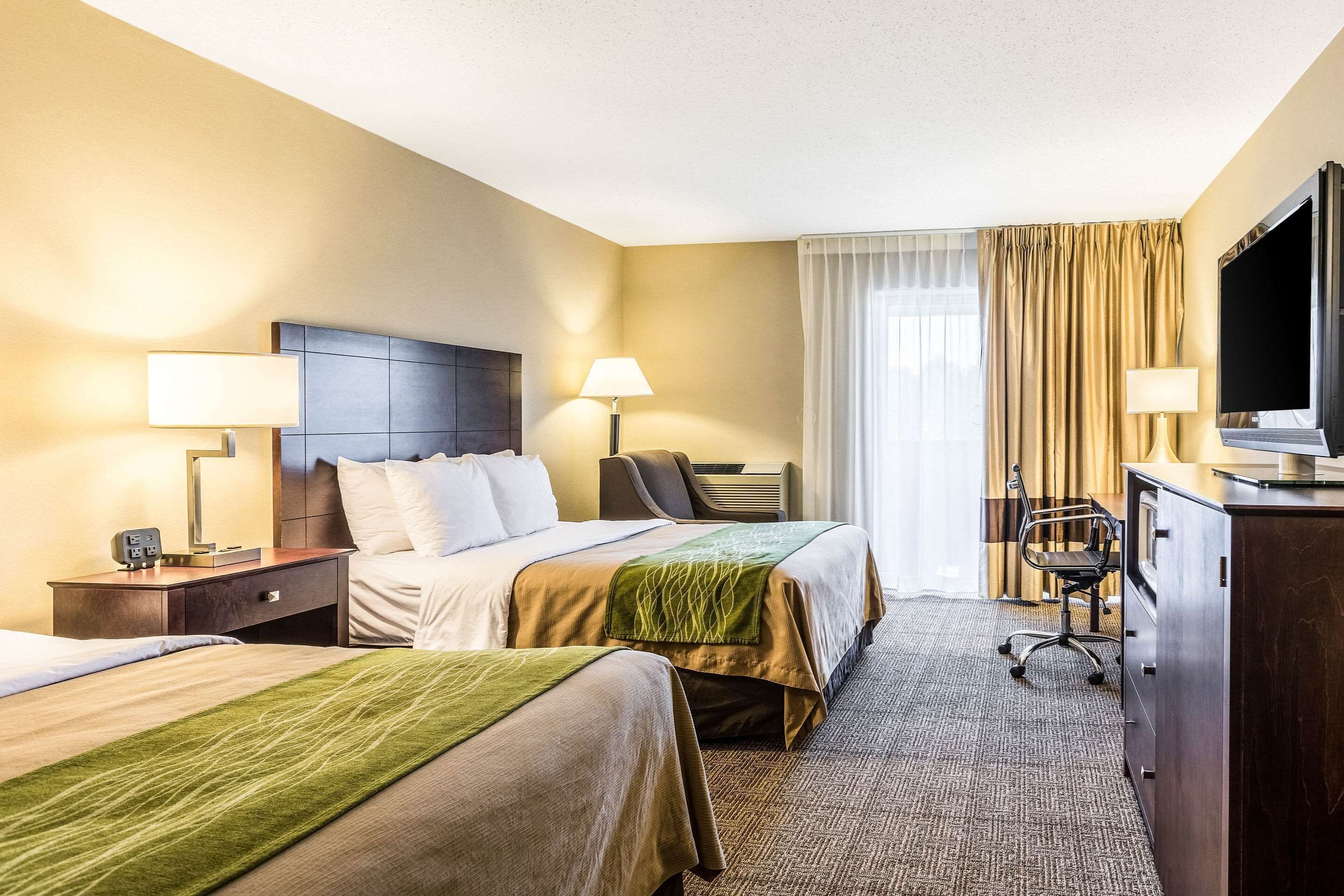 desk, iron/ironing board, free cots/infant beds, free wifi