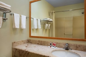 Combined shower/bathtub, free toiletries, hair dryer, towels - Days Inn by Wyndham Runnemede Philadelphia Area (Runnemede)