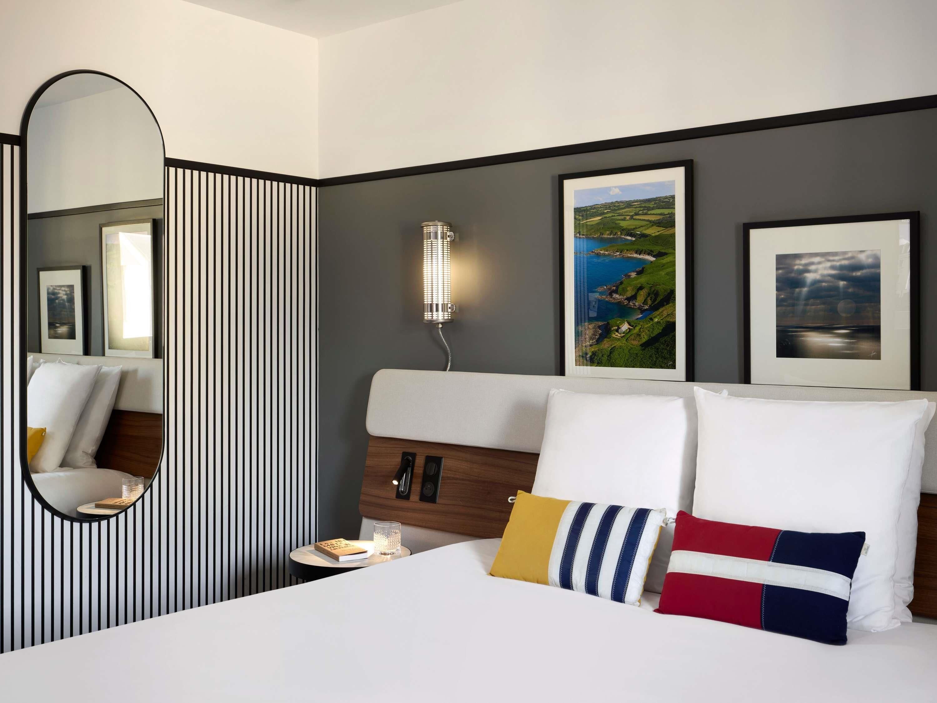 Minibar, in-room safe, desk, blackout drapes