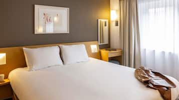 Suite, 1 cama de matrimonio grande con sofá cama | Ropa de cama hipoalergénica y colchones con acolchado adicional