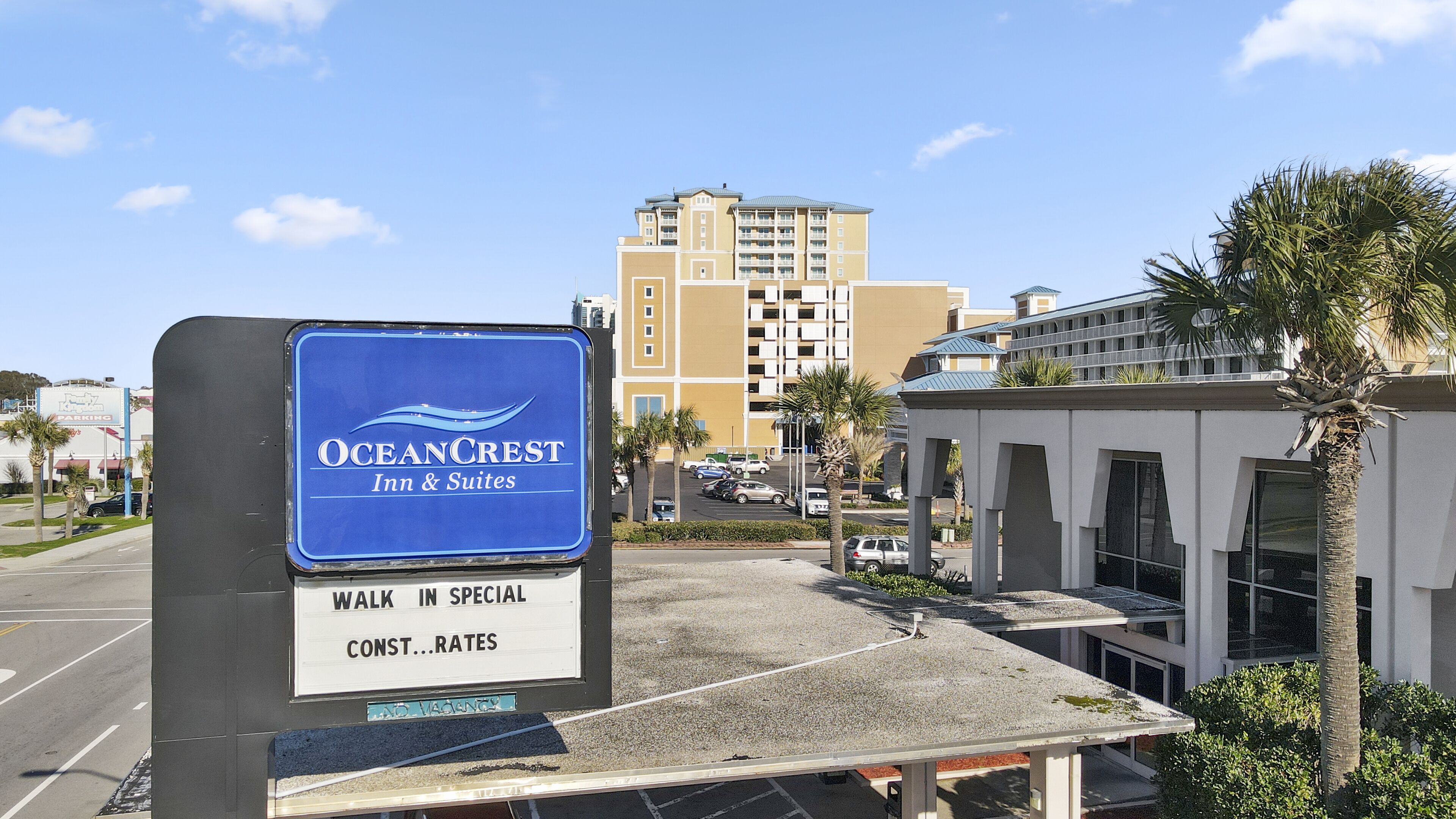Photo - Ocean Crest Inn and Suites