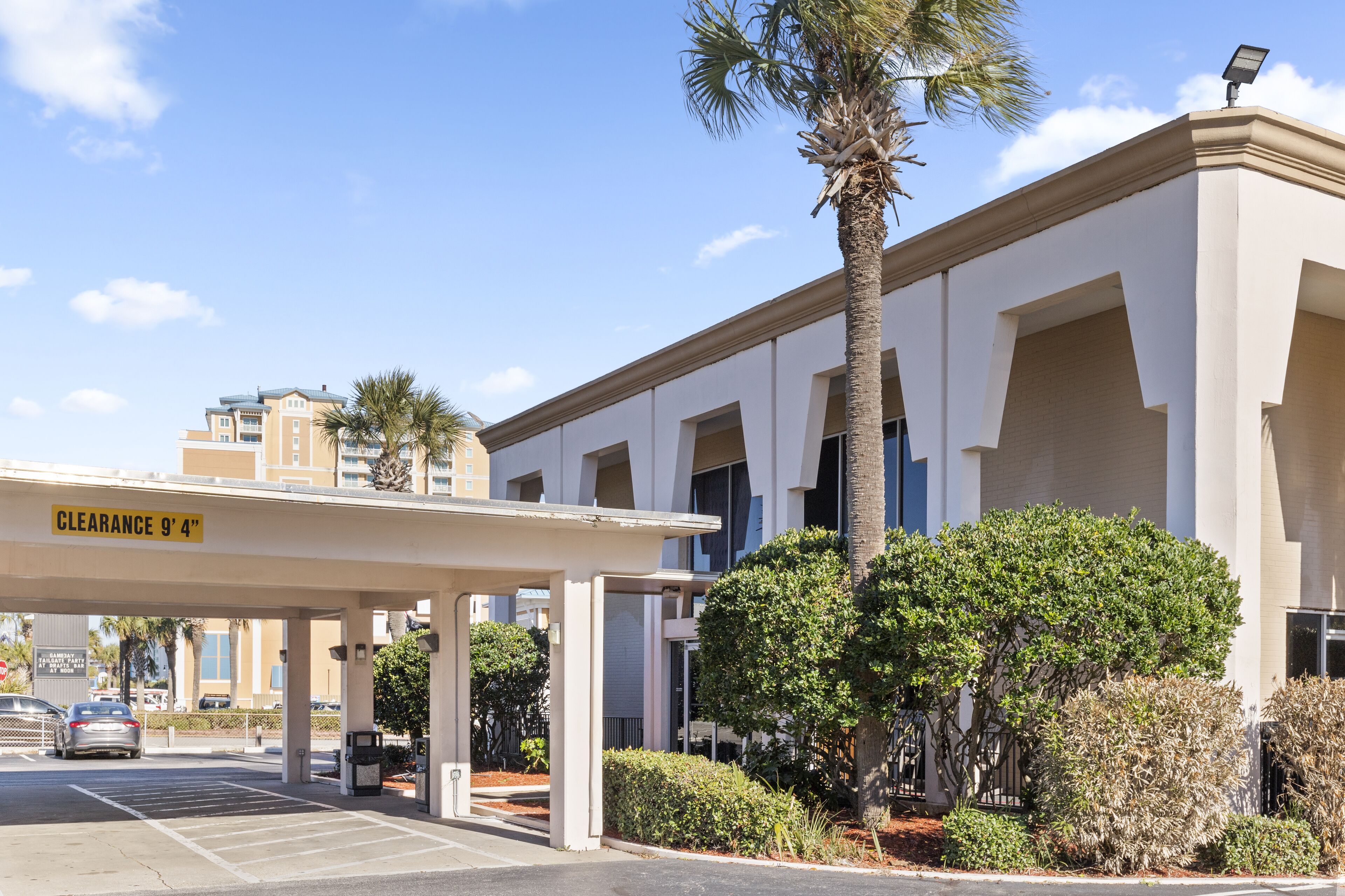 Photo - Ocean Crest Inn and Suites