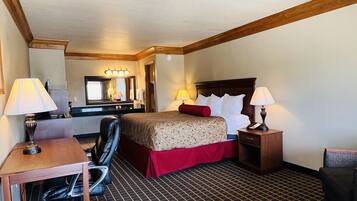 Standard Room, 1 King Bed