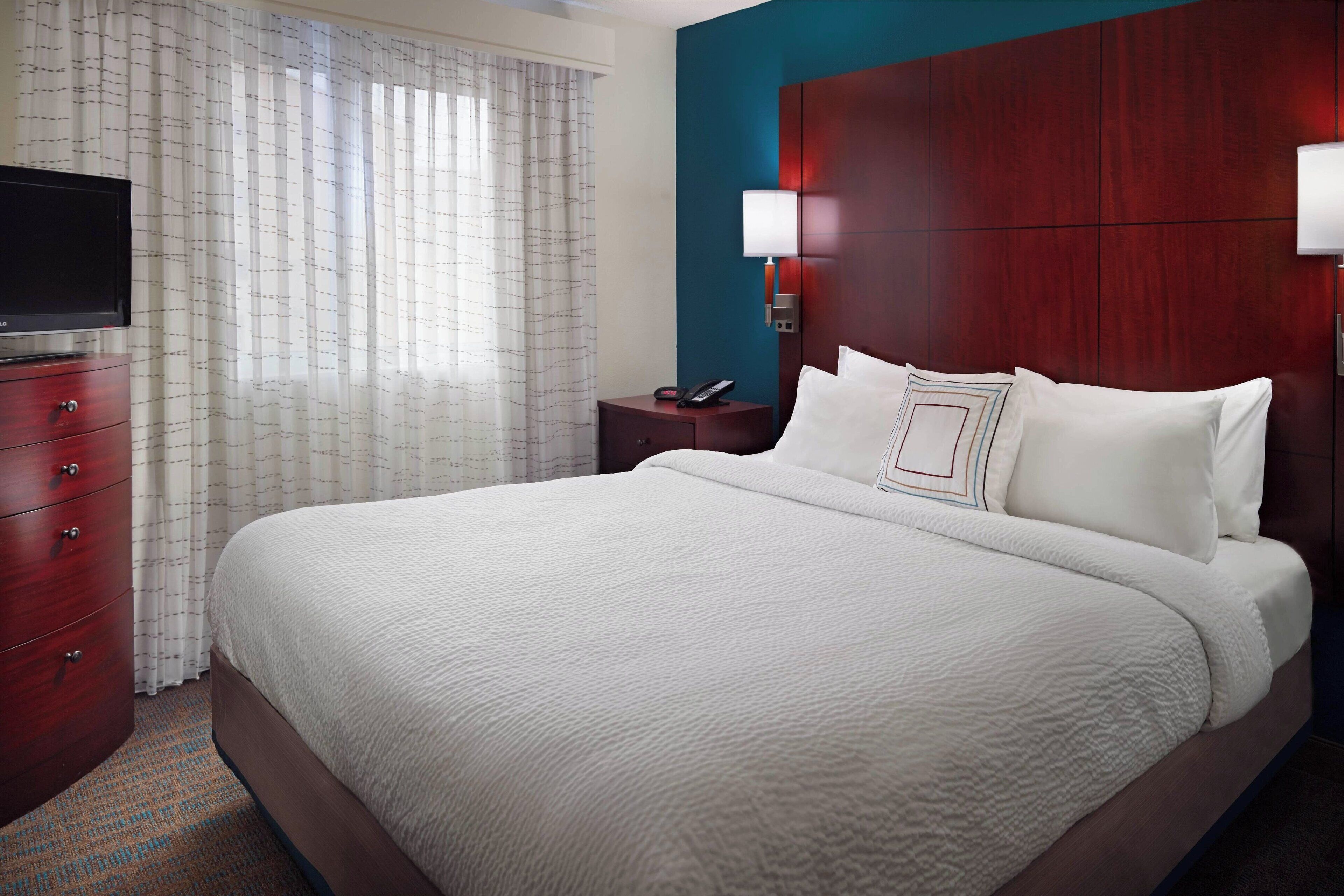 suite, 2 bedrooms | premium bedding, in-room safe, desk, laptop workspace