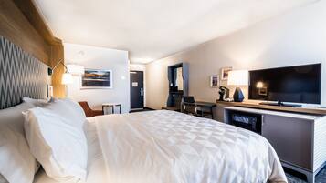 In-room safe, desk, laptop workspace, iron/ironing board