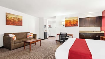 Desk, laptop workspace, iron/ironing board, rollaway beds