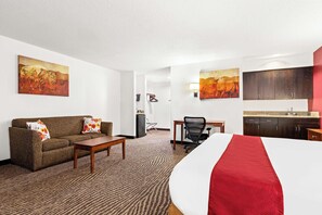 Desk, laptop workspace, iron/ironing board, rollaway beds