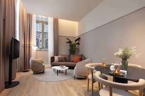 Minibar, in-room safe, soundproofing, iron/ironing board - NH Collection Gent (Ghent)