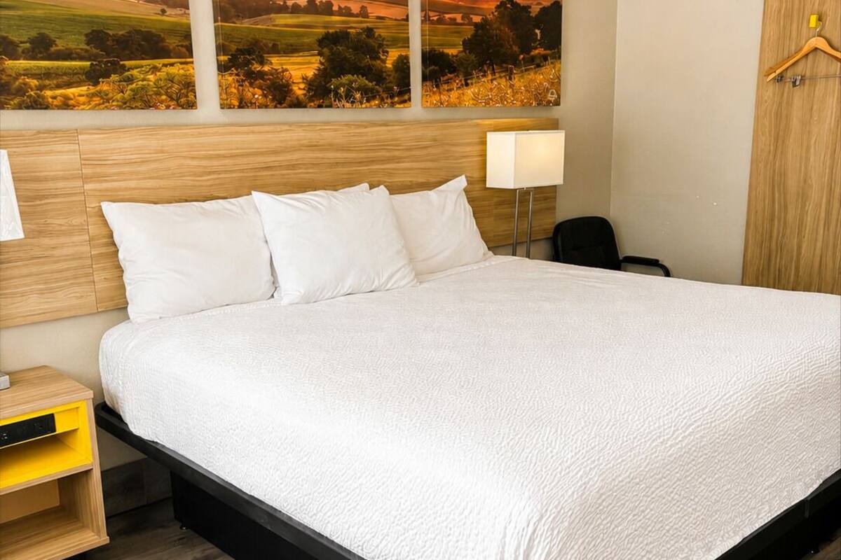 WiFi (free), alarm clocks, bed sheets