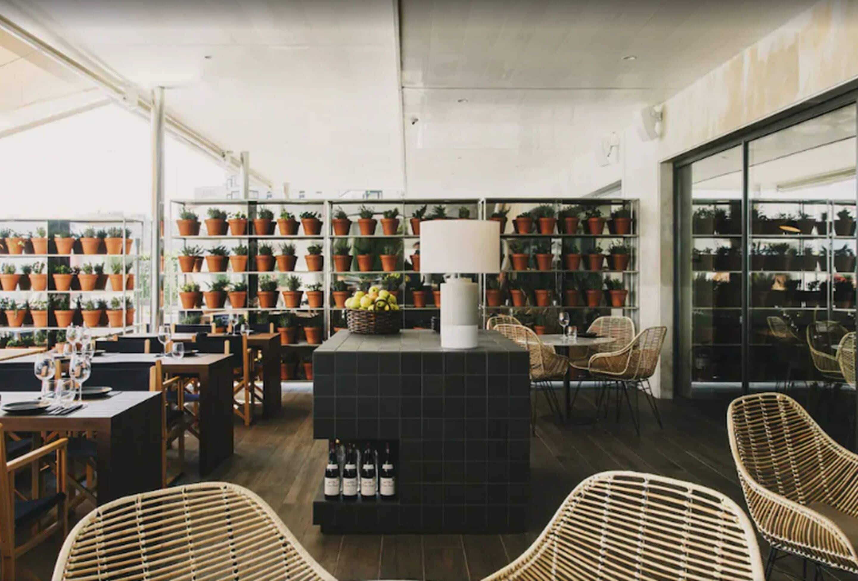 breakfast, lunch, dinner served; beach views