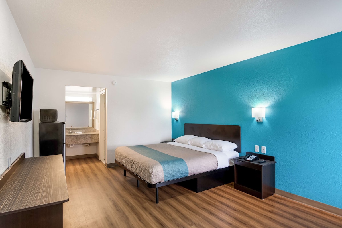 Schreibtisch, kostenloses WLAN, Bettwäsche