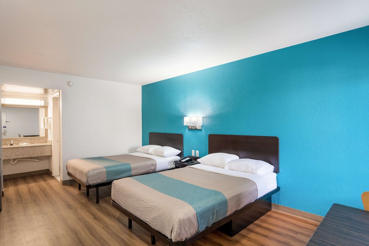 Schreibtisch, kostenloses WLAN, Bettwäsche