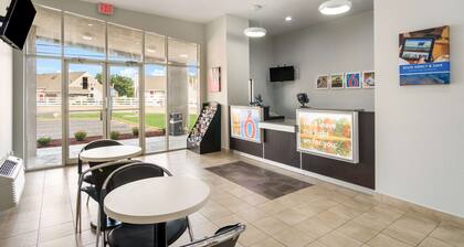 Motel 6 Lexington, KY - Airport