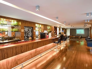 Bar (in der Unterkunft)