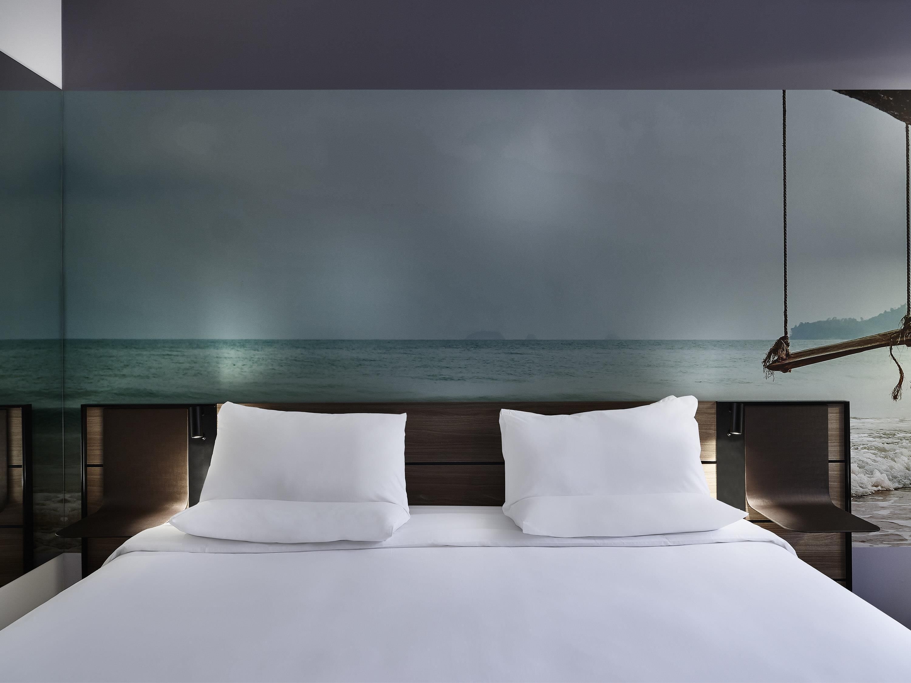 Hypo-allergenic bedding, minibar, in-room safe, desk