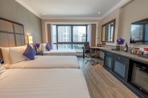 1 bedroom, Select Comfort beds, free minibar, in-room safe