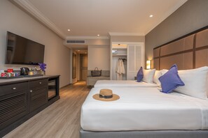 1 bedroom, Select Comfort beds, free minibar, in-room safe